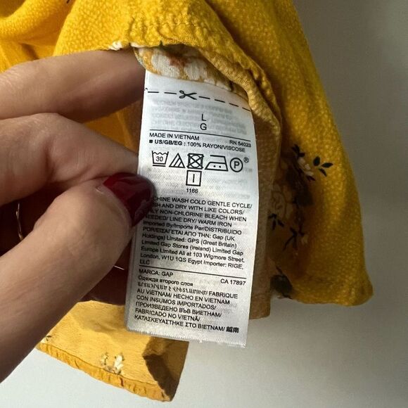 GAP Womens Short Sleeves V-Neck High Low Hem Floral Yellow Blouse Size Large - Picture 7 of 10